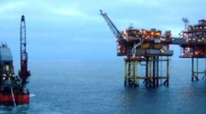 Άναψε η φλόγα στο οικόπεδο 12