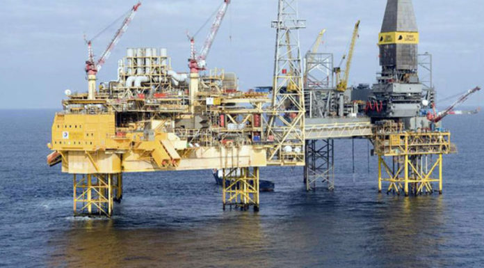 Τριμερής για τα κοιτάσματα