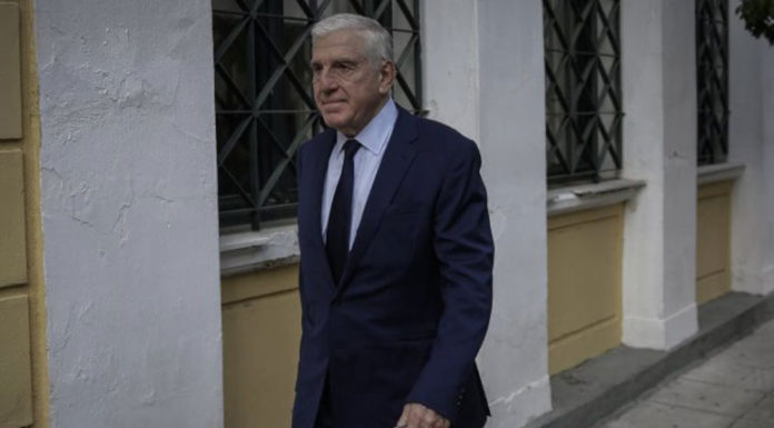 Παπαντωνίου και απειλή πολέμου