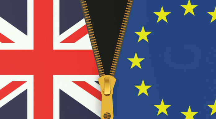 Μέρκελ για Brexit: Υπάρχει ακόμη χρόνος για λύση