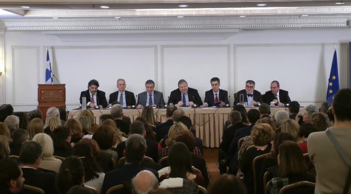 Ο Ευάγγελος Βενιζέλος για την Κατερίνα Σακελλαροπούλου κατά την έναρξη της εκδήλωσης του Κύκλου ιδεών