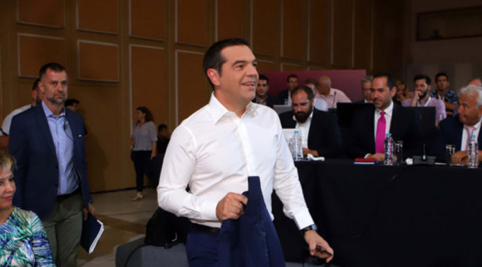 Κάνει για αρχηγός της κέντροαριστεράς ο Τσίπρας;