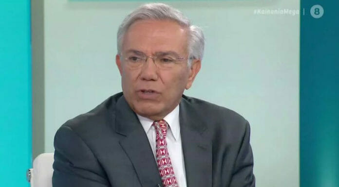 Το ακατοίκητο νησί Σύρνα προτείνει για τη φιλοξενία προσφύγων ο Γ. Βαληνάκης