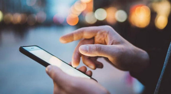 Χωρίς χρέωση από κινητά δίκτυα…