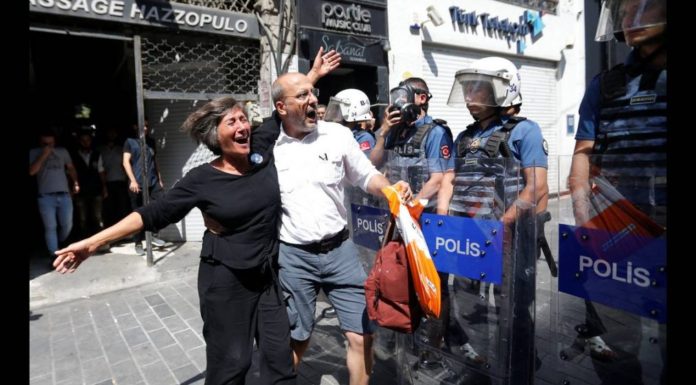 Τουρκία: Πανικός, σύγχυση και εντάσεις…