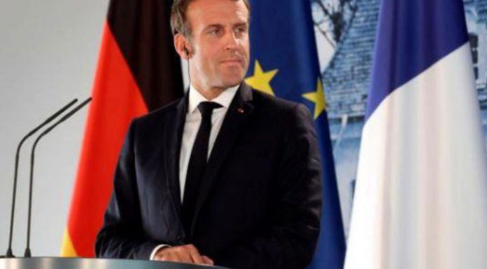 Η ανάρτηση Μακρόν στα ελληνικά: “Αλληλεγγύη σε Κύπρο και Ελλάδα”