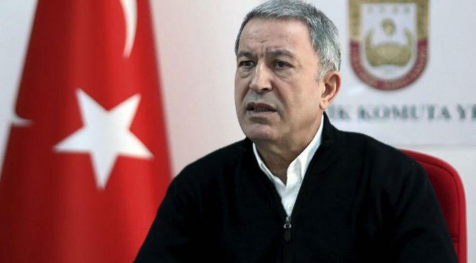 Θράσος Ακάρ : Οι Ελληνες συμπεριφέρονται συναισθηματικά και προκαλούν