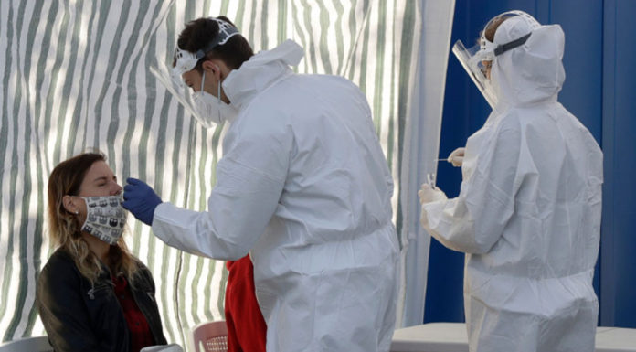 Κορωνοϊός: Πώς θα ξεχωρίσεις αν έχεις Covid-19, κοινό κρυολόγημα ή γρίπη