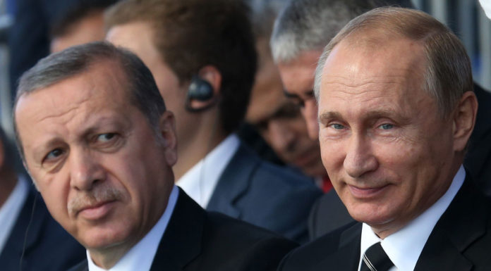 Τι ενώνει Πούτιν και Ερντογάν