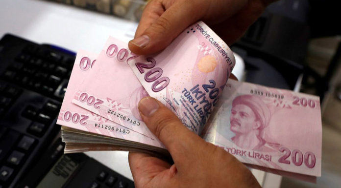 Γιατί η Ευρώπη φοβάται την κατάρρευση της τουρκικής λίρας – Μπούμερανγκ τυχόν κυρώσεις