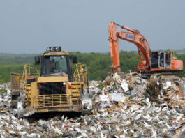 Καβγάς Δημάρχων και Περιφερειαρχών για τη διαχείριση των απορριμμάτων
