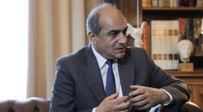 Κύπρος -Σκάνδαλο με τα «χρυσά διαβατήρια»: Παραιτήθηκε ο πρόεδρος της Βουλής, Δ. Συλλούρης