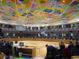 Πώς υπερασπίζεσαι καλύτερα τα συμφέροντα της χώρας σου;