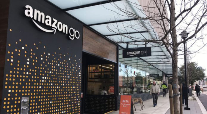 Skroutz και Public εναντίον Amazon και ebay