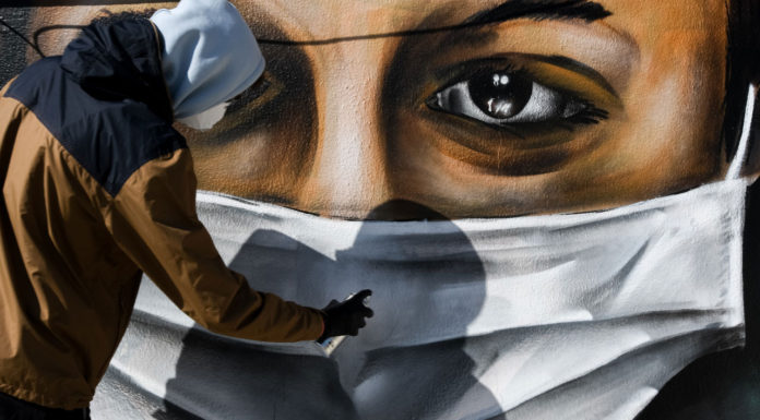 «Μετά το κουκούλι» … Του Βασίλη Κοντογιαννόπουλου