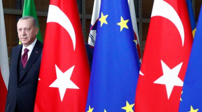 Σφίγγει ο κλοιός για τον Ερντογάν λίγο πριν τη Σύνοδο Κορυφής της ΕΕ – Τι δείχνει η επίθεση Πομπέο κατά της Τουρκίας