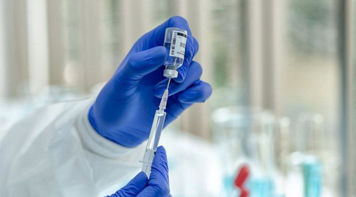 Εμβόλιο για τον κορωνοϊό: Ποιες είναι και με ποια σειρά θα γίνει ο εμβολιασμός στις ευπαθείς ομάδες… Της Μαίρης Μπιμπή