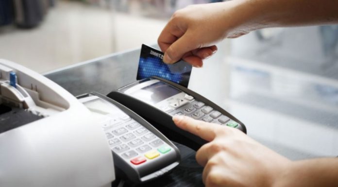 Κάρτες: Ανέπαφες συναλλαγές μέχρι 50 ευρώ έως τις 31 Μαρτίου