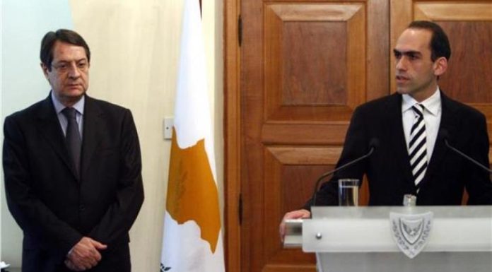 Προετοιμάζουν την κοινωνία για συνομοσπονδιακή λύση… Του Κώστα Βενιζέλου