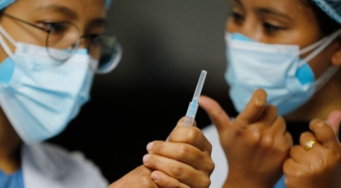 Γερμανία: Προς σύσταση να μη χορηγείται το εμβόλιο της AstraZeneca στους άνω των 65 -«Δεν υπάρχουν επαρκή δεδομένα»