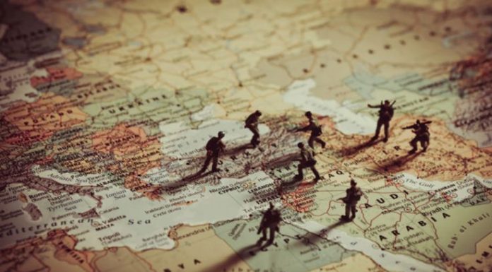 Δεν χρειαζόμαστε πατριδοκάπηλες τζάμπα μαγκιές… Του Λευτέρη Χαραλαμπόπουλου