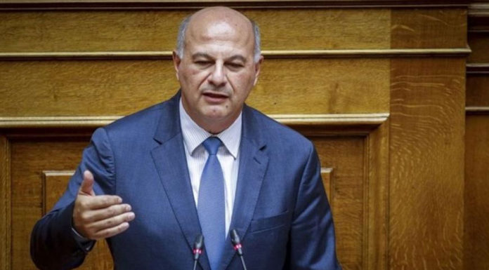 Υπουργός Δικαιοσύνης … Μικροβιολόγος … Του Λάμπρου Γ. Ροιλού