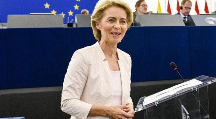 «Η δεκαετία του 2020 μπορεί να αποτελέσει την Ψηφιακή Δεκαετία της Ευρώπης», σύμφωνα με την Πρόεδρο φον ντερ Λάιεν