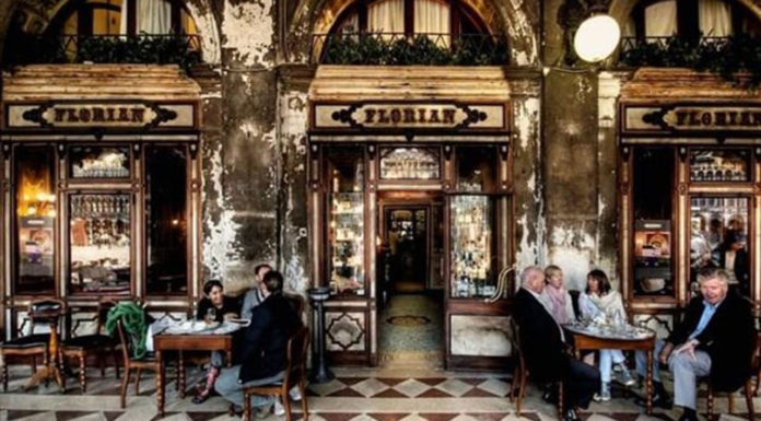 Caffè Florian στη Βενετία: Κινδυνεύει με λουκέτο το παλαιότερο καφέ του κόσμου