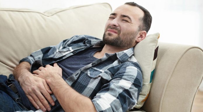 Γαστροοισοφαγική παλινδρόμηση: Τέσσερις κινήσεις ματ που λύνουν το πρόβλημα