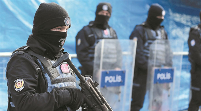 Περί αστυνομικού κράτους…Της Σώτης Τριανταφύλλου
