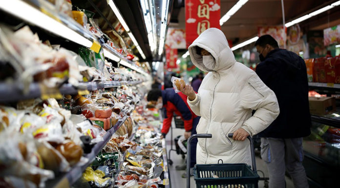 Ο κοροναϊός προήλθε από κινεζικά εκτροφεία, λέει μέλος της αποστολής του ΠΟΥ