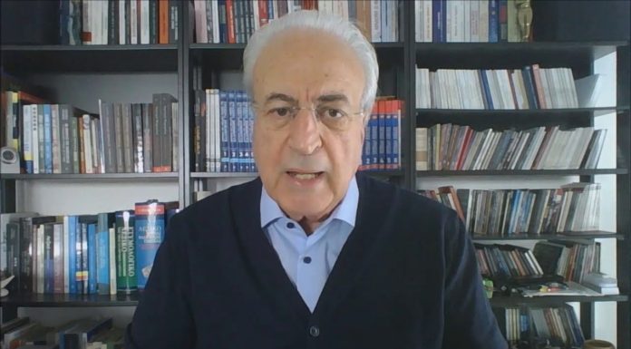 Η βία εντός και οι απειλές εκτός… Του Τάσου Παπαδόπουλου