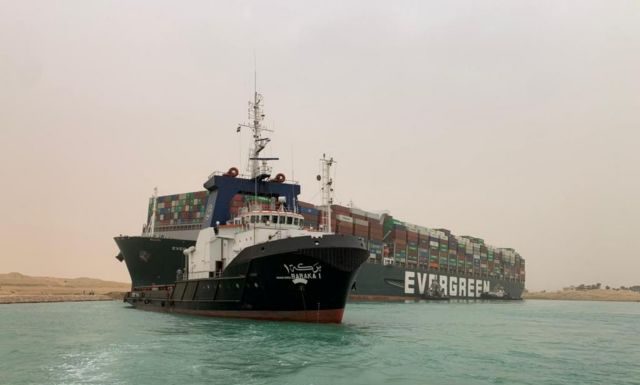 Διώρυγα του Σουέζ : Εκτινάχθηκαν τα ναύλα για μεταφορές πετρελαίου