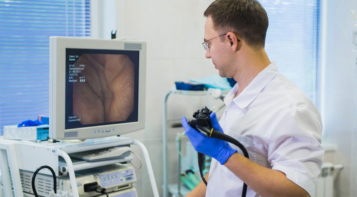 Καρκίνος Παχέος Εντέρου: Η εξέταση που καταργεί την κολονοσκόπηση