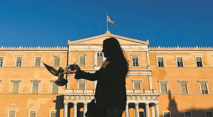 Έθνος έχουμε, χώρα έχουμε, κράτος δεν έχουμε! … Του Παύλου Παπαδάτου