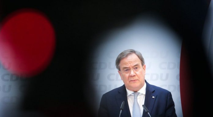 Αρμιν Λάσετ, ο υποψήφιος του CDU για διάδοχος της Μέρκελ -«Απαξιωμένο κατεστημένο», «αιώνια υποτιμημένος», πώς τον περιγράφουν τα γερμανικά ΜΜΕ