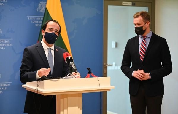Λευκωσία και Άγκυρα συνεχίζουν με ευρωμαχίες
