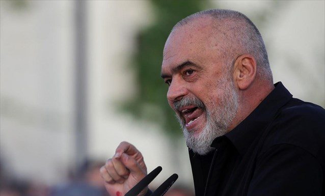 Αλβανία: Σε νέα φάση πολιτικής όξυνσης- Καθαίρεση του ΠτΔ δρομολογεί ο Ράμα
