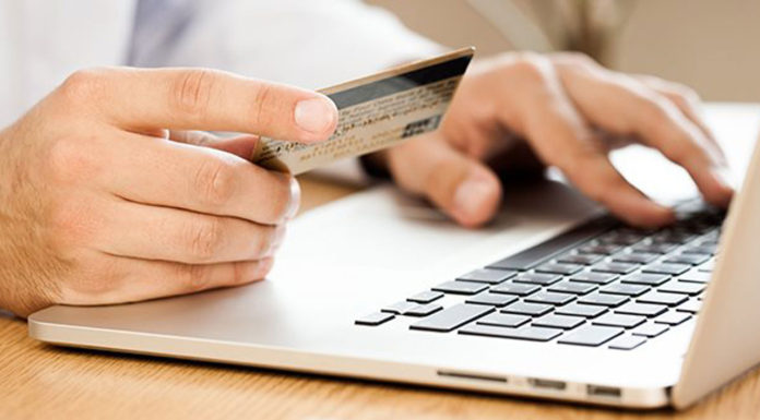 Κατά 30% αυξήθηκαν οι online αγορές στην Ελλάδα το 1ο τρίμηνο του 2021