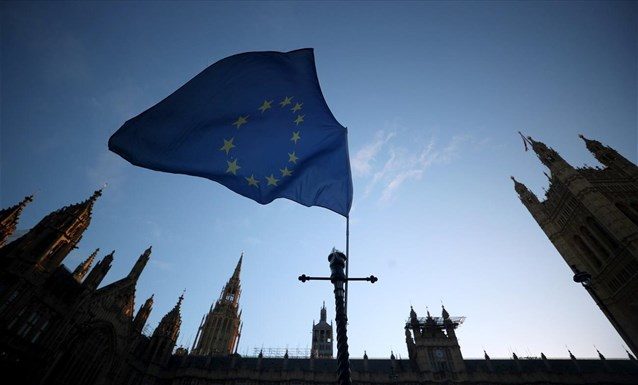 Brexit: Άμεση αντίδραση της ΕΕ αν η Βρετανία δεν τηρήσει τις δεσμεύσεις για τη Β. Ιρλανδία