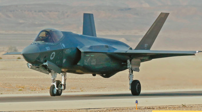 Η «Οδύσσεια» με τα F-35 από τις ΗΠΑ και η… σφήνα Μενέντεζ