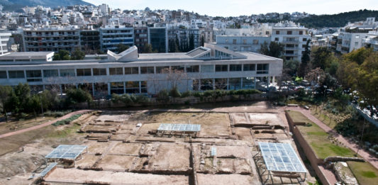 ΕΞΥΓΙΑΝΣΗ ΚΑΙ ΑΝΑΔΕΙΞΗ ΤΗΣ ΕΥΡΥΤΕΡΗΣ ΠΕΡΙΟΧΗΣ ΤΗΣ ΑΚΑΔΗΜΙΑΣ ΤΟΥ ΠΛΑΤΩΝΑ ΚΑΙ ΣΥΝΔΕΣΗΣ ΜΕ ΤΟ ΛΥΚΕΙΟ ΤΟΥ ΑΡΙΣΤΟΤΕΛΗ ΚΑΙ ΣΥΝΑΦΕΙΣ ΠΑΡΕΜΒΑΣΕΙΣ