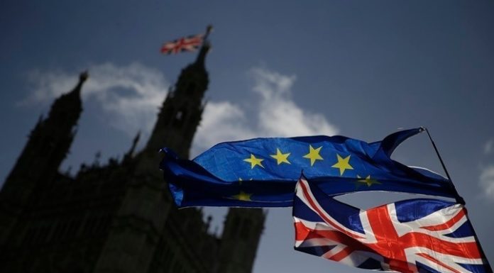Brexit: Η Βρετανία έλαβε 6 εκατ. αιτήσεις για το πρόγραμμα εγκατάστασης από πολίτες της ΕΕ