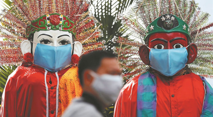 Ο ιός ήρθε για να μείνει. Εμείς, τι πρέπει να κάνουμε;… Της Νατάσας Μπαστέα