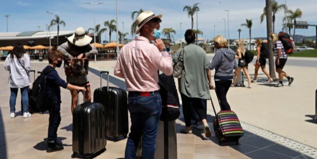 Βρετανία: Από τις 26 Ιουλίου διακοπές χωρίς καραντίνα για τους πλήρως εμβολιασμένους σε Ελλάδα και Ευρώπη