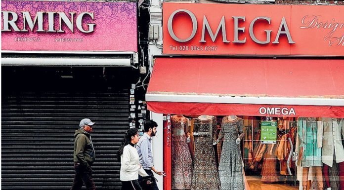 Φόβοι για «τσουνάμι» πτωχεύσεων στη Βρετανία