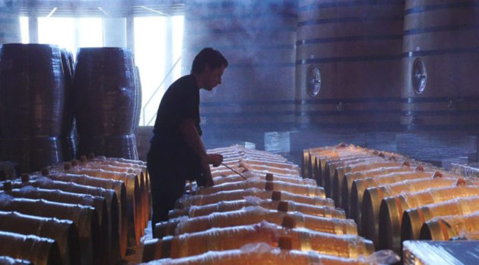 Σαντορίνη: Η Ελλάδα μπορεί να κάνει πρωταθλητισμό στον οινοτουρισμό