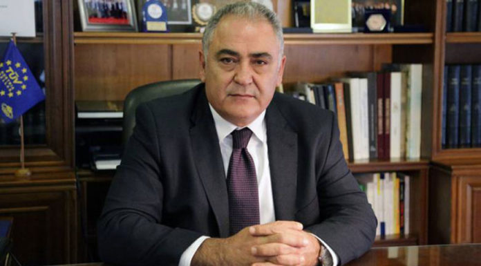 Προτεραιότητα η στήριξη των επιχειρήσεων και η αναβάθμιση των επιμελητηρίων… Του Γιάννη Χατζηθεοδοσίου