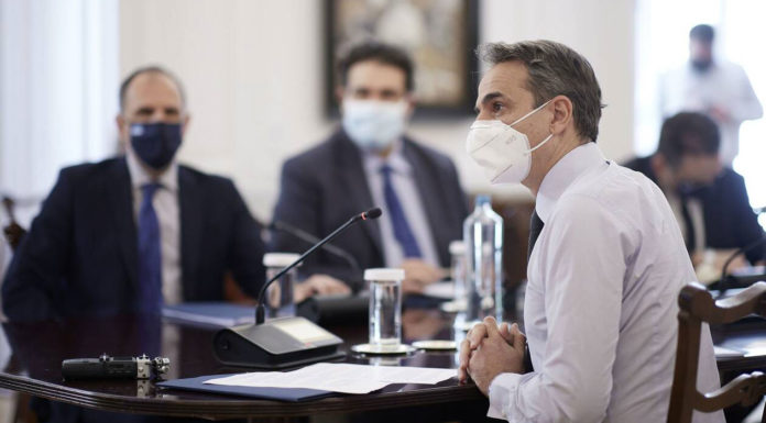 Ένα ναυάγιο με πολλούς αποδέκτες… Του Τάσου Παπαδόπουλου