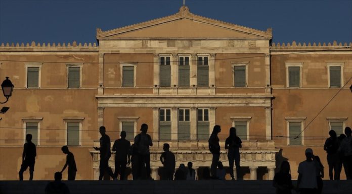 Μεγάλη μείωση του πληθυσμού της Ελλάδας – Οι μεταβολές ανά νομό